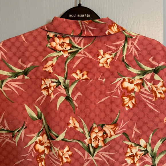 Hilo Hattie 100% Silk Button Up Shirt Size 10 Women's Pink Floral Hawaiian Beach - Picture 7 of 11
